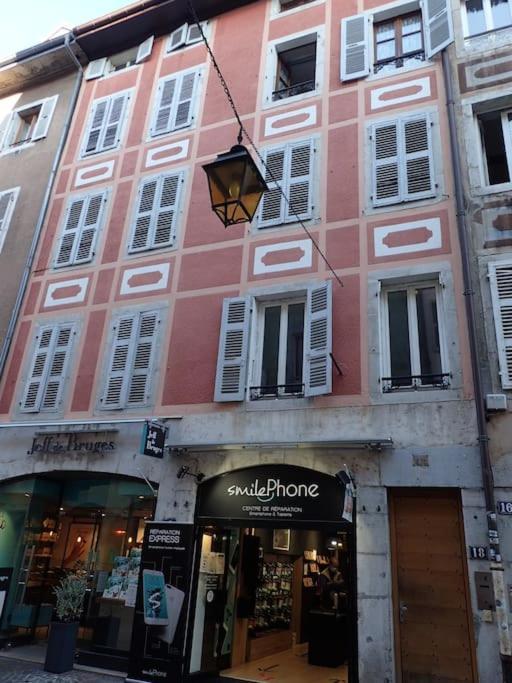 Appartement Plein De Charme - Coeur Vieille Ville Annecy Exterior photo