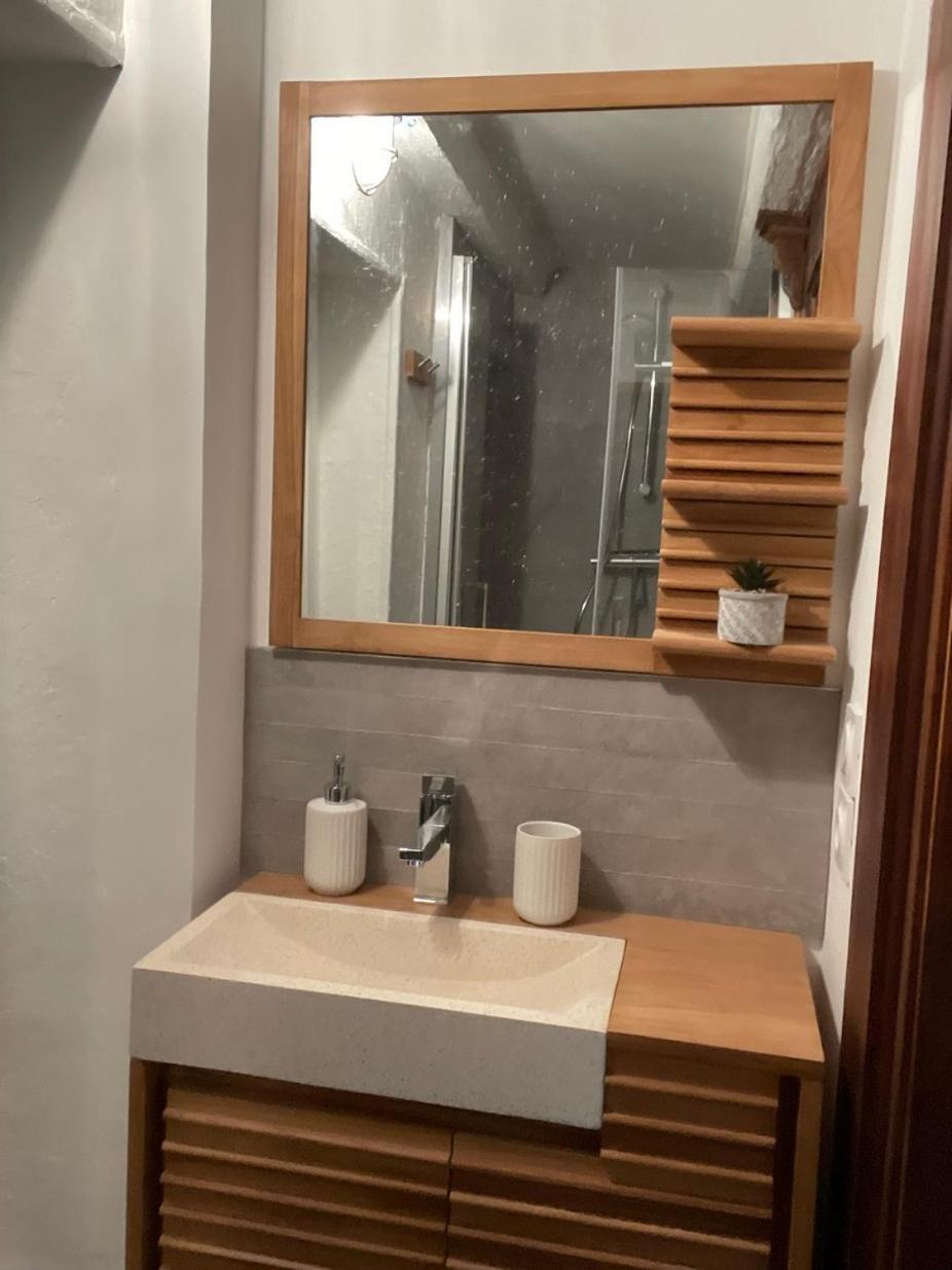 Appartement Plein De Charme - Coeur Vieille Ville Annecy Exterior photo